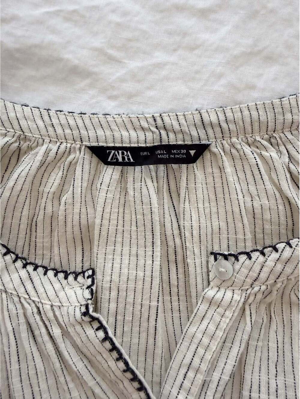 ZARA - SIZE L - Picture 4 of 5